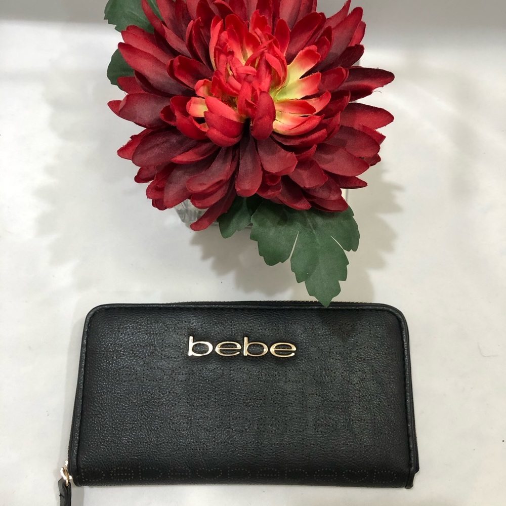 Bebe Sherine Black Wallet | NWOT